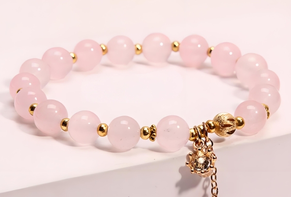 40岁女人梦见自己头发花白