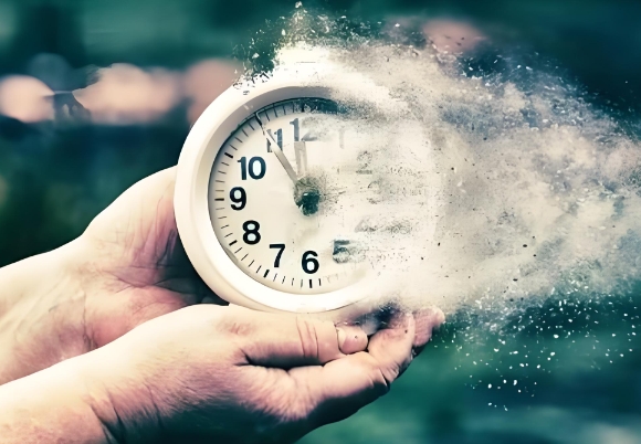 72年生肖属鼠的运程_鼠年运势全览图片