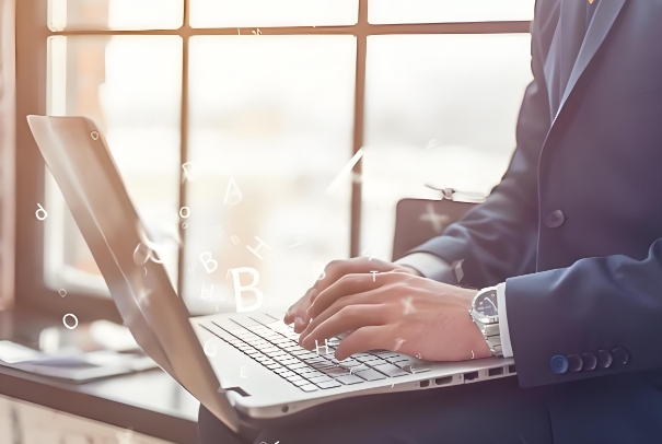 40多岁女人梦见蛇缠身_心理解析图片