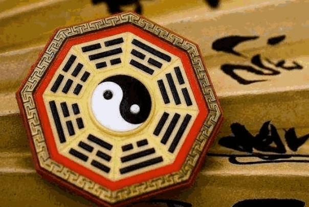 40多的女人梦到自己怀孕大肚子图片